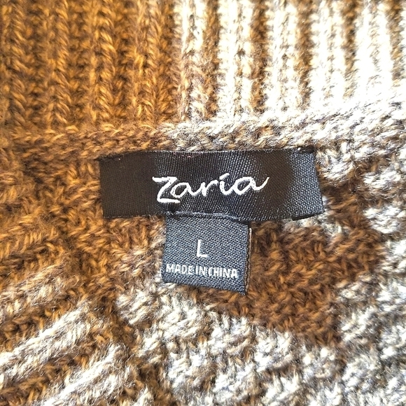 Zaria Anthropologie Cabled Knit Sweater - Picture 4 of 4
